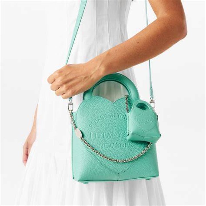 Do people still buy Tiffany?