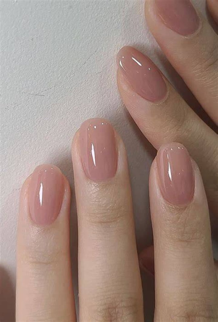 What are gel nails?